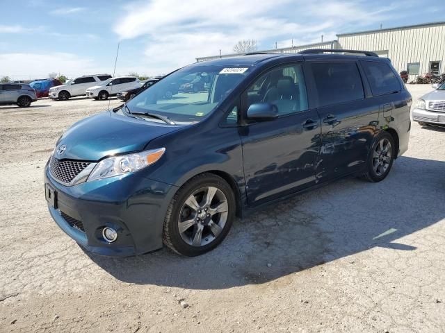 2012 Toyota Sienna Sport