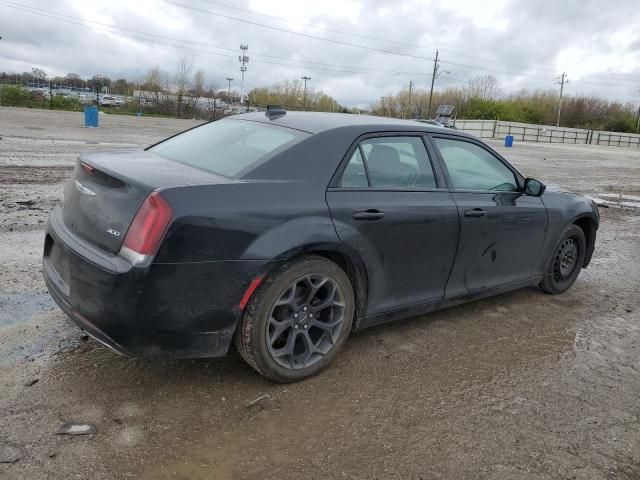 2019 Chrysler 300 Touring