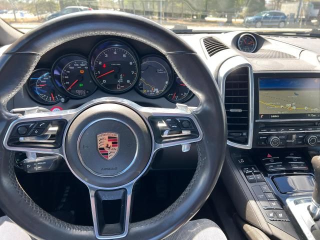 2016 Porsche Cayenne