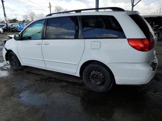 2009 Toyota Sienna CE