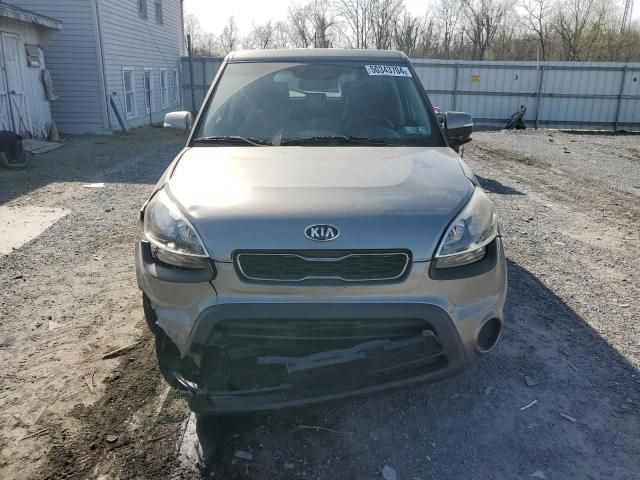 2013 KIA Soul +