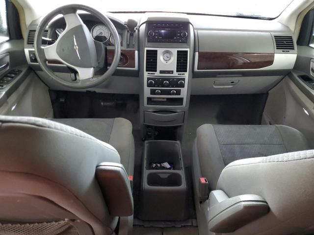 2010 Chrysler Town & Country Touring