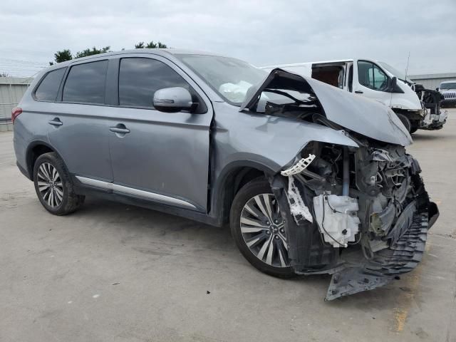 2020 Mitsubishi Outlander SE