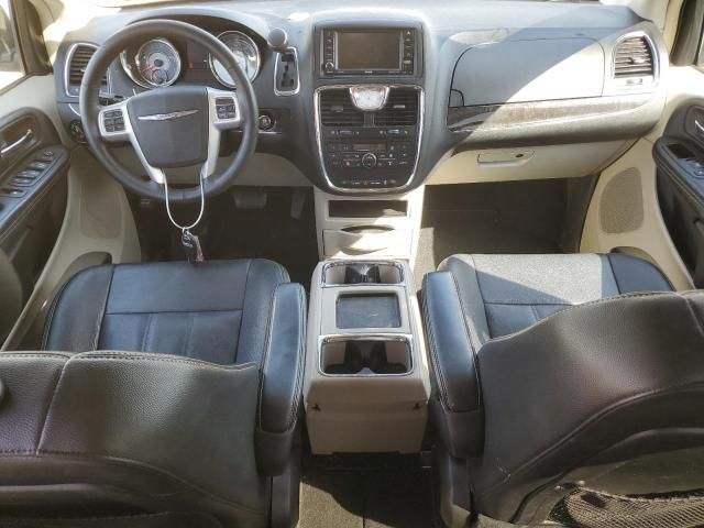 2015 Chrysler Town & Country Touring