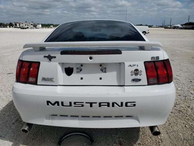 2004 Ford Mustang