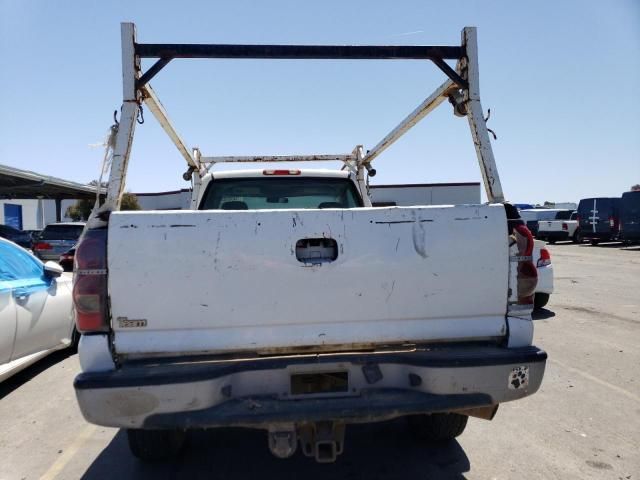 2004 Chevrolet Silverado C2500 Heavy Duty