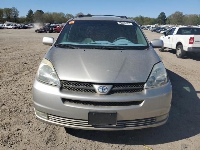 2005 Toyota Sienna XLE