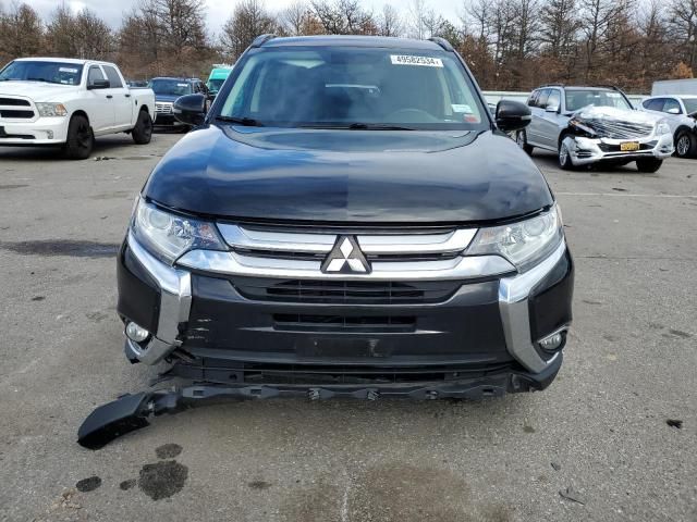 2016 Mitsubishi Outlander SE