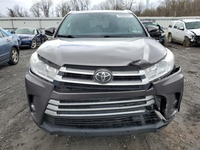 2019 Toyota Highlander SE