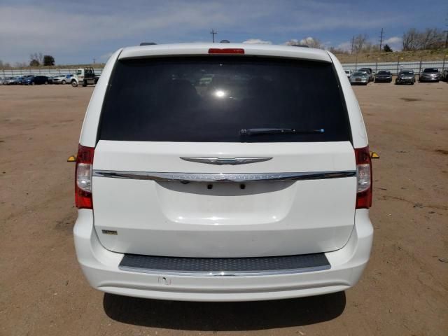 2014 Chrysler Town & Country Touring