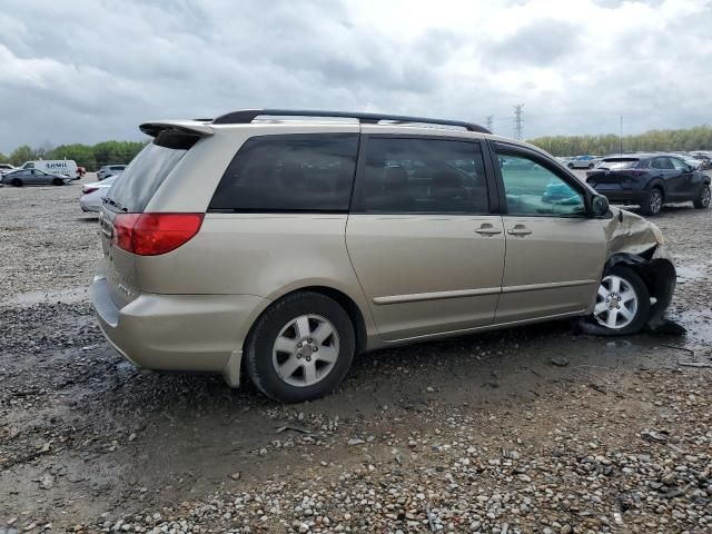 2008 Toyota Sienna CE