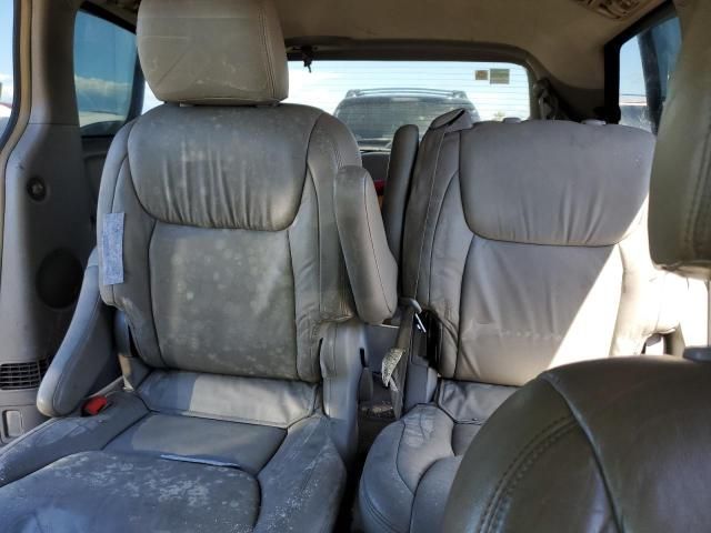 2005 Toyota Sienna CE