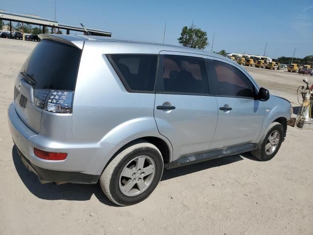 2011 Mitsubishi Outlander ES