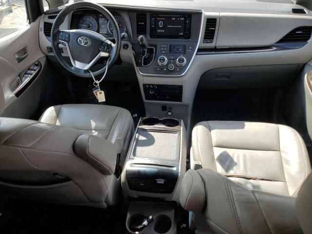 2015 Toyota Sienna XLE