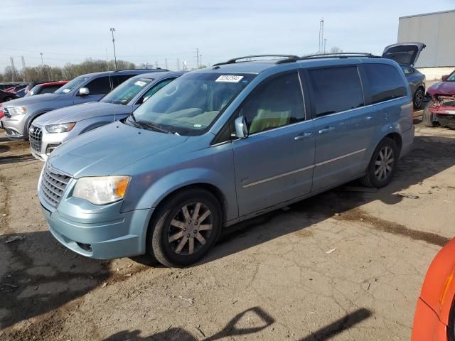 2009 Chrysler Town & Country Touring