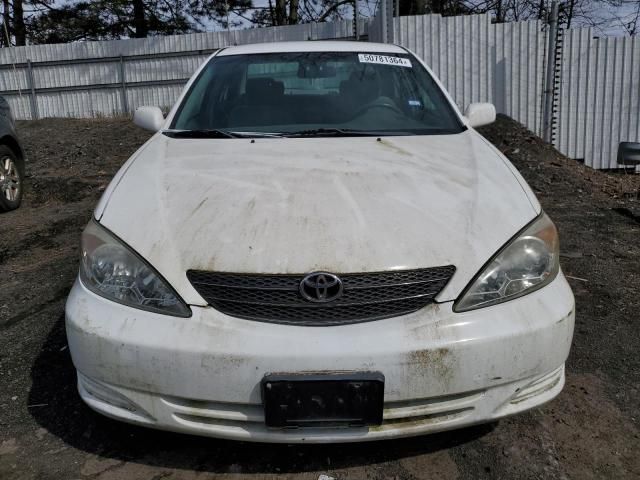 2004 Toyota Camry LE