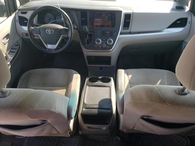 2015 Toyota Sienna LE