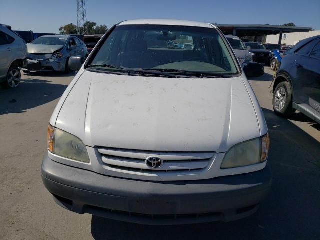 2002 Toyota Sienna CE