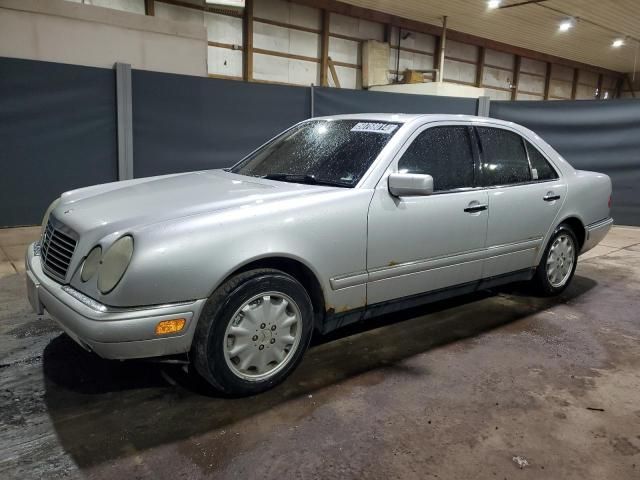 1999 Mercedes-Benz E 320