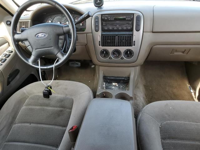 2004 Ford Explorer XLT