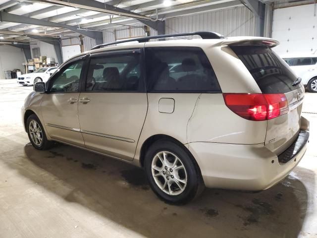 2004 Toyota Sienna XLE