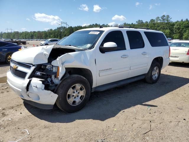 2014 Chevrolet Suburban C1500  LS