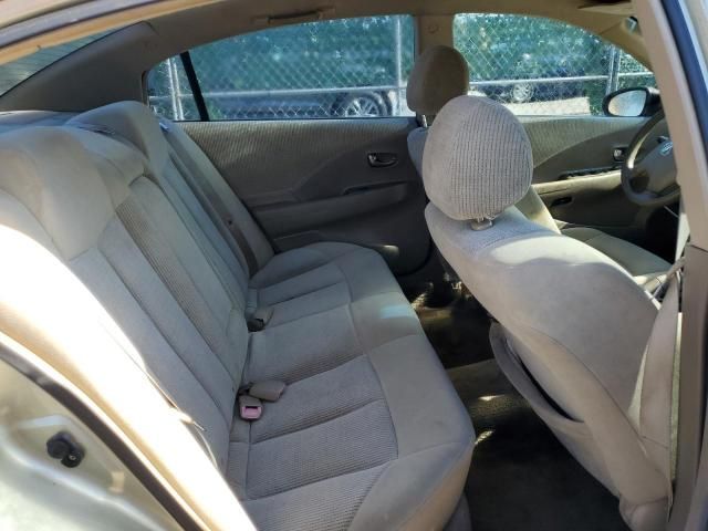 2004 Nissan Altima Base