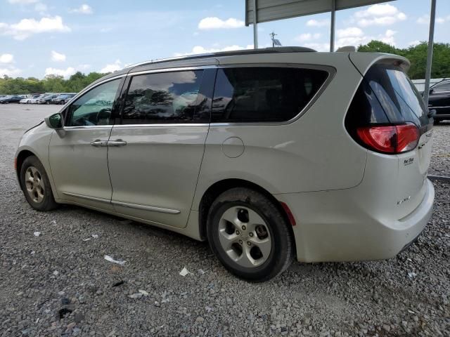 2017 Chrysler Pacifica Touring L Plus