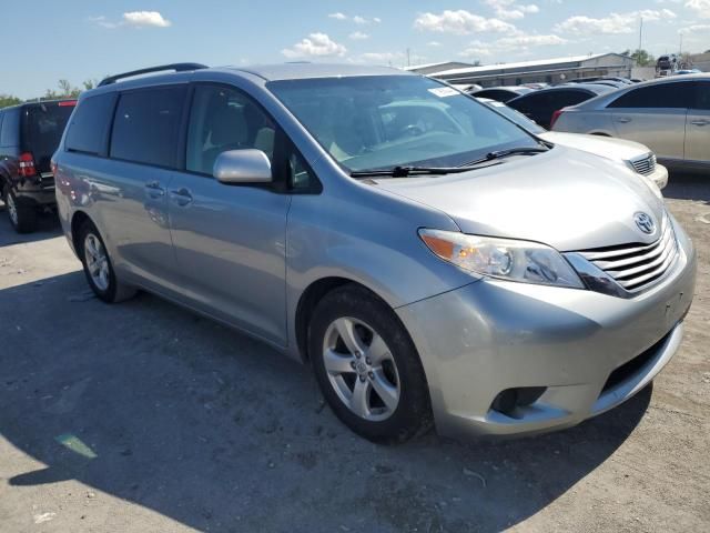 2015 Toyota Sienna LE