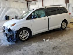 Toyota Sienna xle Vehiculos salvage en venta: 2012 Toyota Sienna XLE