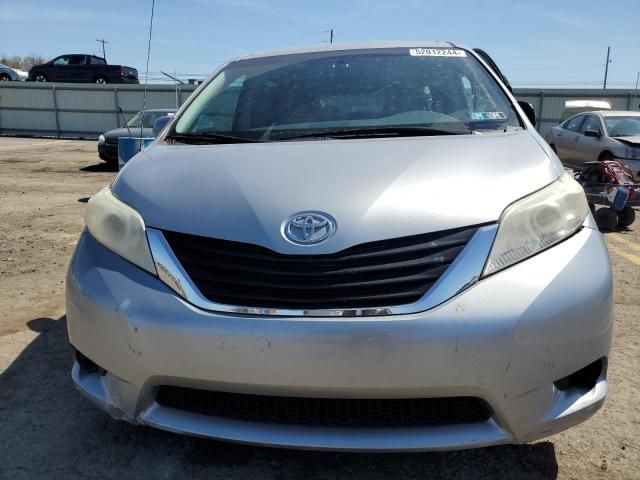 2011 Toyota Sienna LE