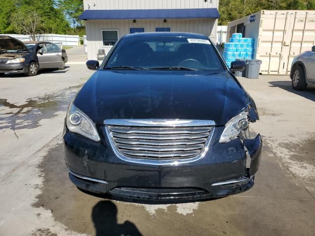 2013 Chrysler 200 LX