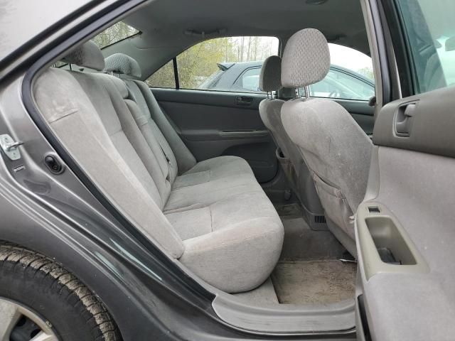 2004 Toyota Camry LE