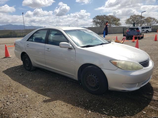 2005 Toyota Camry LE