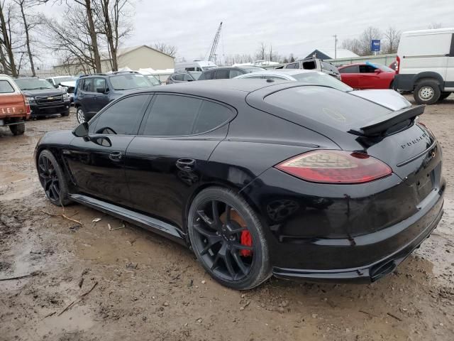 2013 Porsche Panamera 2