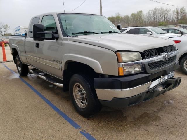 2004 Chevrolet Silverado C2500 Heavy Duty