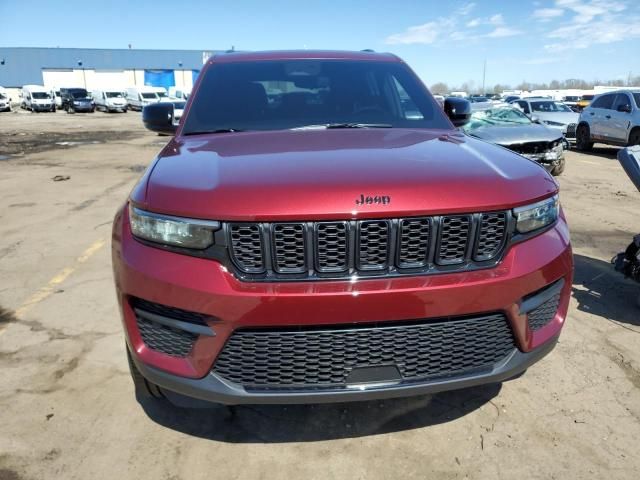 2023 Jeep Grand Cherokee Laredo