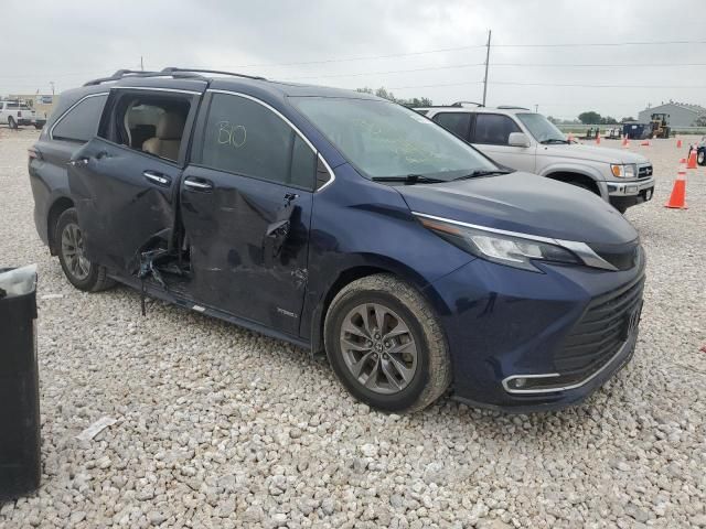 2021 Toyota Sienna XLE