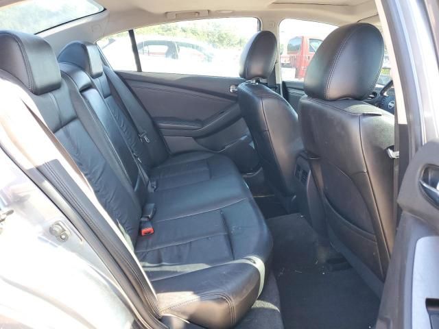 2010 Nissan Altima Base