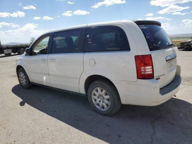 2009 Chrysler Town & Country LX