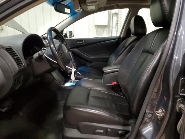 2010 Nissan Altima Base