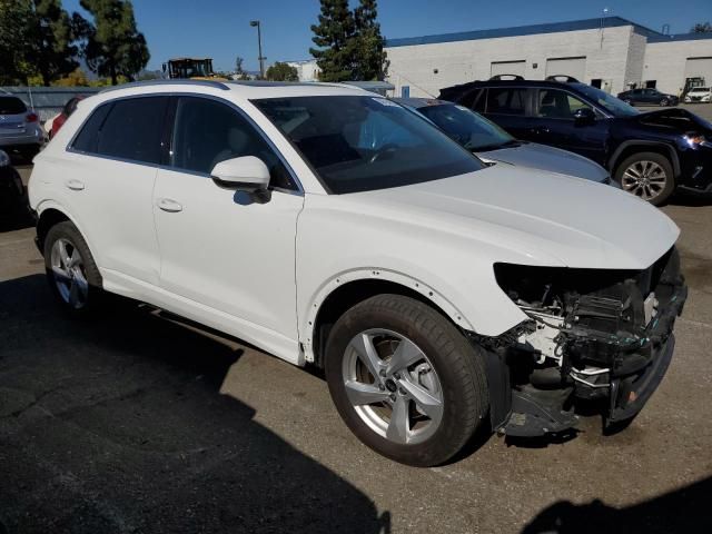 2022 Audi Q3 Premium 40