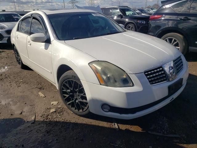 2004 Nissan Maxima SE