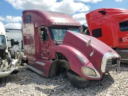 Salvage cars for sale from Copart Florence, MS: 2001 Freightliner Columbia Columbia