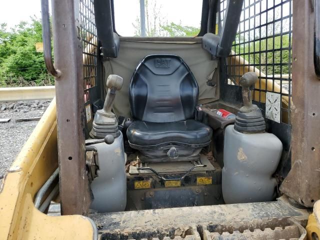 2000 Caterpillar Skidsteer