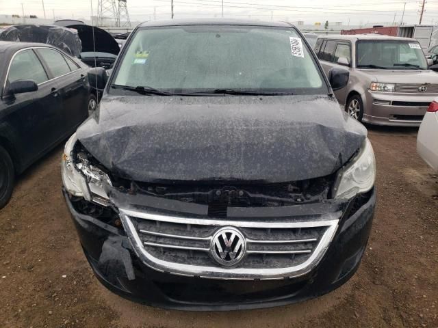 2010 Volkswagen Routan SEL