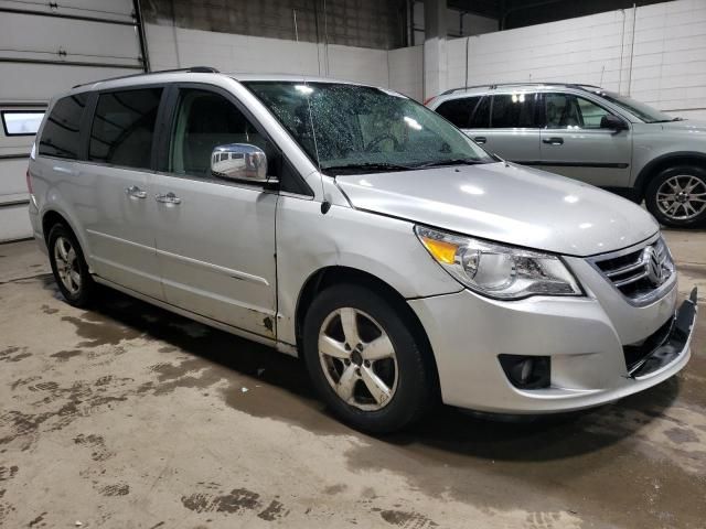 2010 Volkswagen Routan SEL