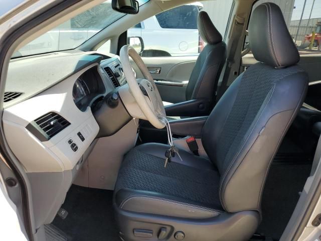 2013 Toyota Sienna Sport