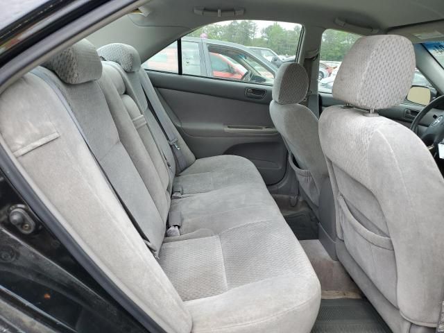 2004 Toyota Camry LE