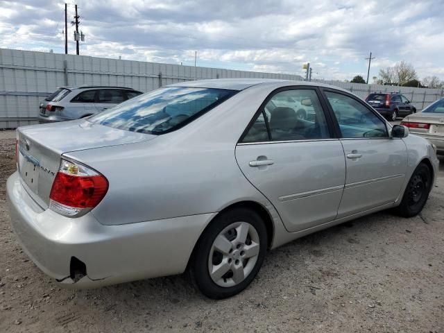 2005 Toyota Camry LE